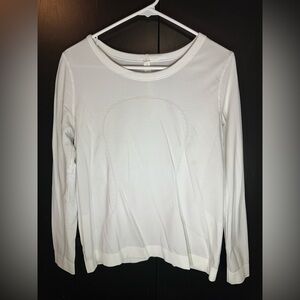 Lululemon Swiftly Tech Long Sleeve 2.0 Size 10